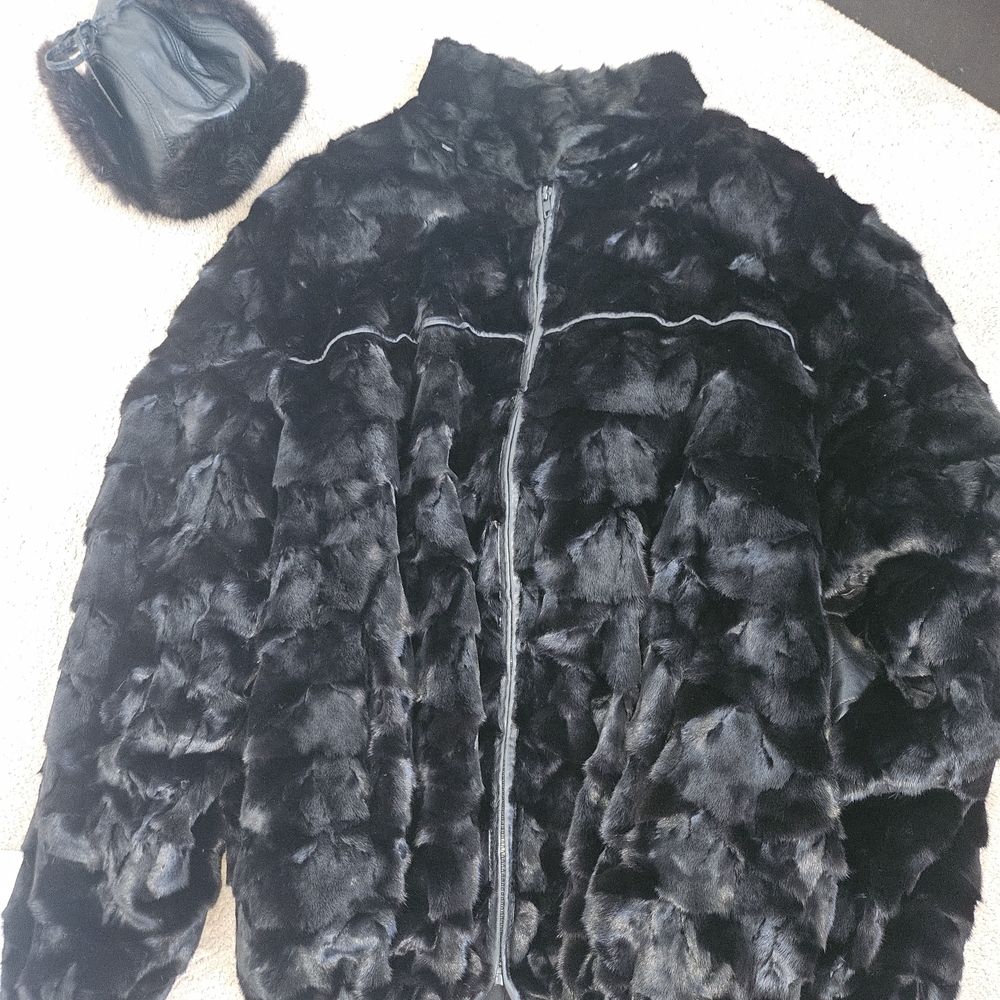 Luxurious Black Fur Jacket FREE SHIPPING!!!!!!💥💥💥